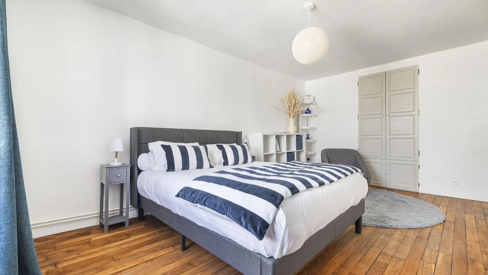 Ecarlate Apartment Paris